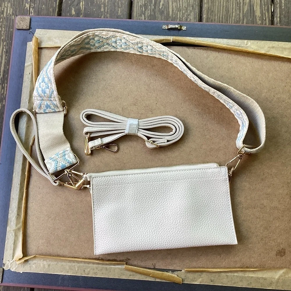 Unbranded off white three compartment bag with three removable straps